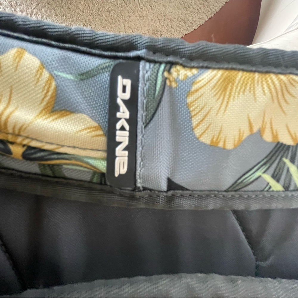 Dakine Gray and Yellow Floral Tropical Hibiscus Backpack - Tough and Stunning! - Picture 9 of 13